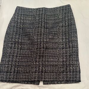 Ann Taylor Black, Gray and Silver Shimmer Patterned Pencil Skirt